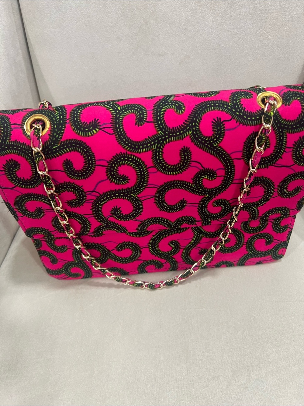 Hot Pink Patterned Chain-Shoulder Women's Bag